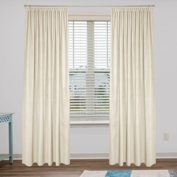 Kremowa zasłona welurowa na taśmie marszczącej Sara 101