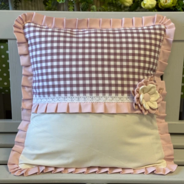 Poszewka Różowa- Kwiatki