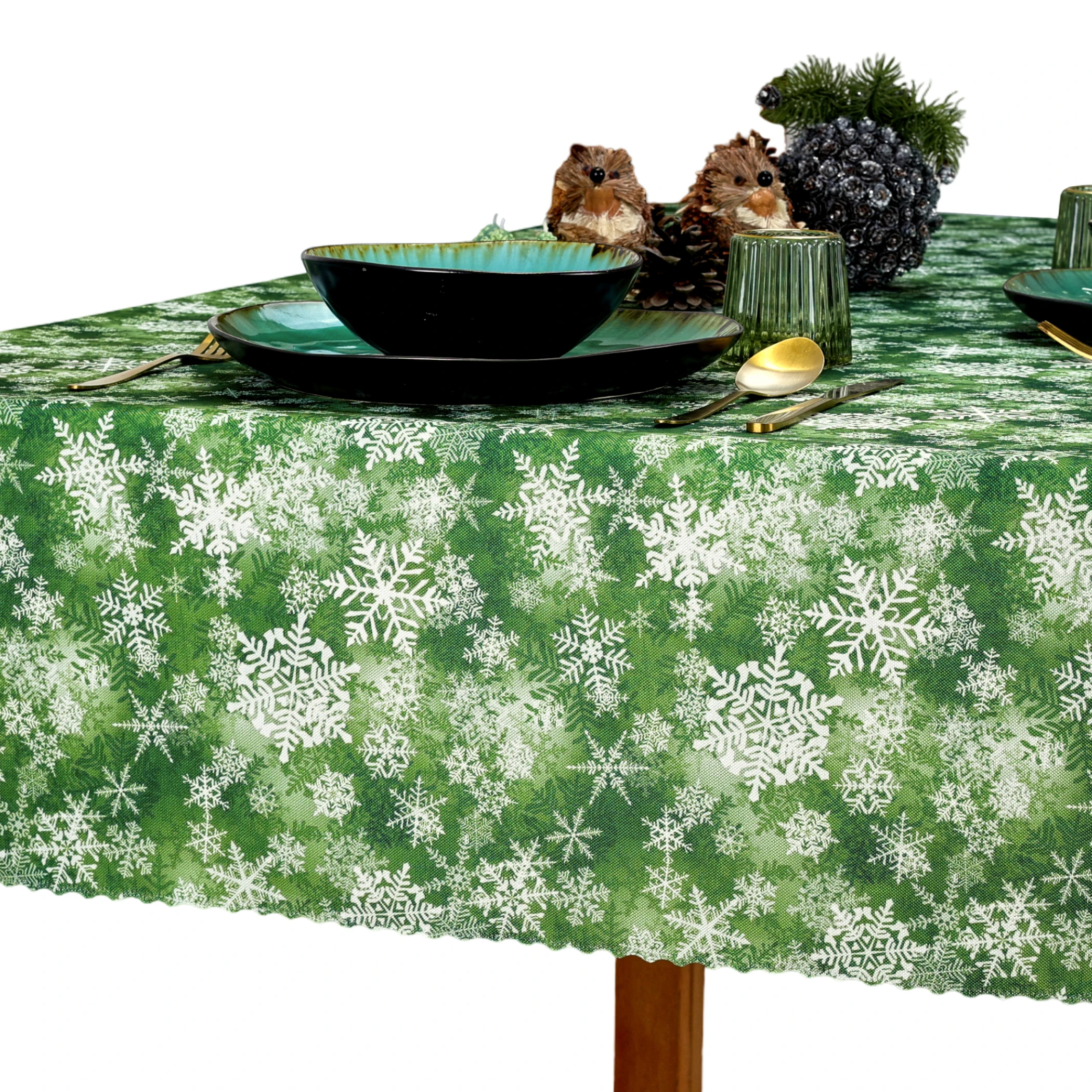 Obrus Bożonarodzeniowy Plamoodporny Zielony w Śnieżynki  